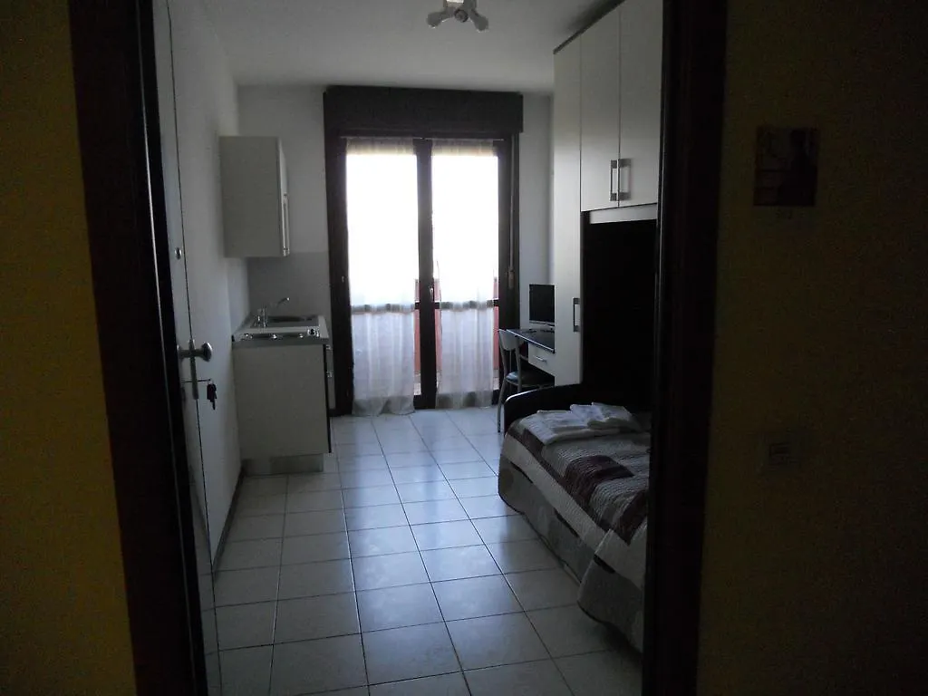 Residence Puccini Sesto San Giovanni 2*,